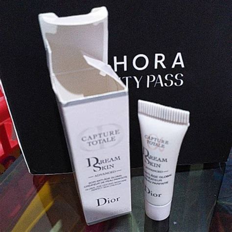 dior dreamskin sample.